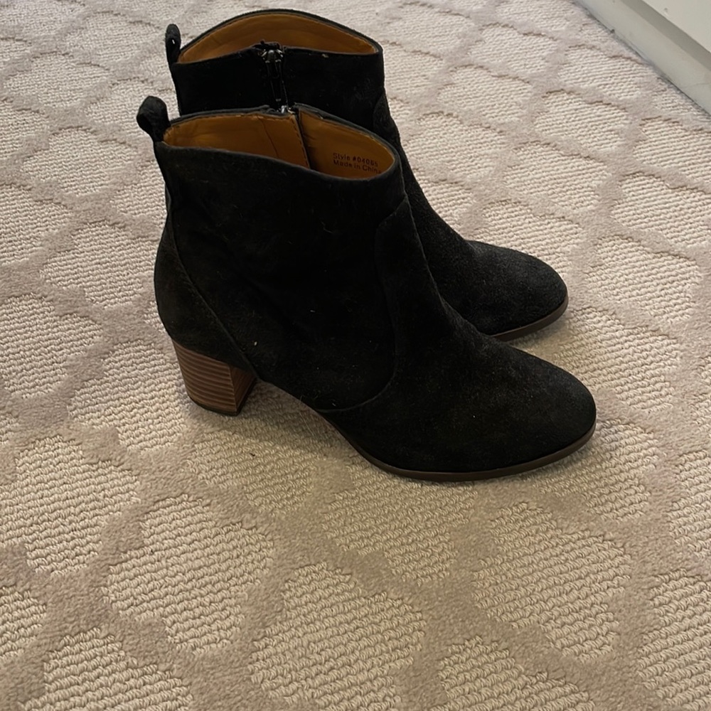 J crew black suede booties
